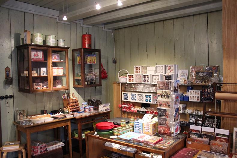 Wolkoff Museum shop